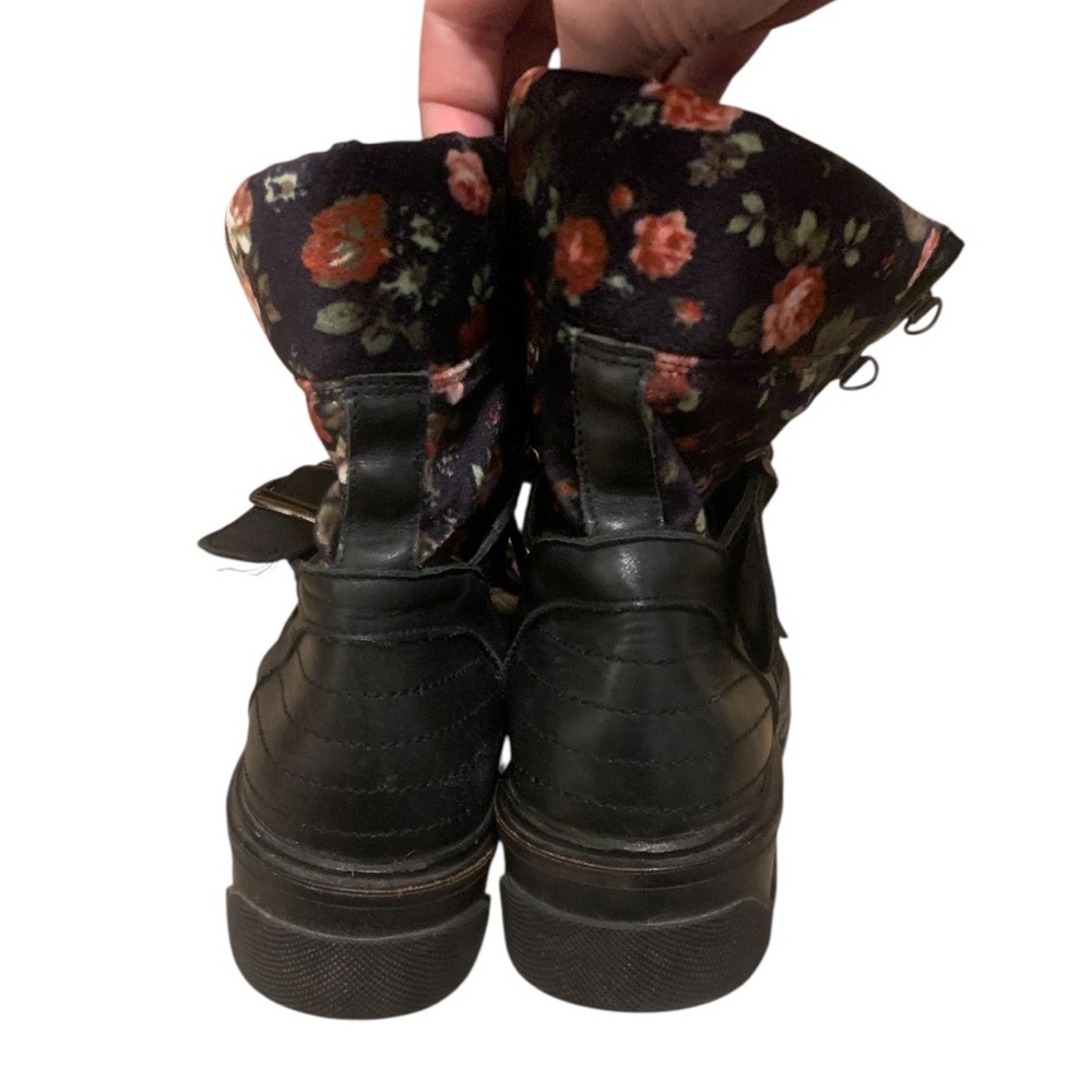 Topshop Black Floral Combat Boots - Picture 7 of 10